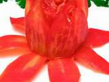 Technique de Cuisine: Comment Faire une Fleur de Lotus en Tomate