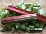 Tarte acidulée rhubarbe-myrtilles-fraises