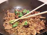 Wok de porc en lamelles gingembre-anis étoilé-cannelle