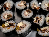 Maki mortadelle, poivron, tomate et gorgonzola