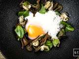 Œuf onsen et salade de bulots aux champignons des bois