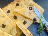 Focaccia au romarin et aux olives