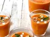 Gaspacho, glacé, de tomates, fêta et basilic