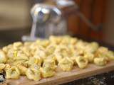 Tortellinis fourrés au pesto fait maison