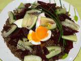 Salade de lentilles vertes, betterave, concombre