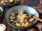 Gnocchi à la crème, champignons et épinards