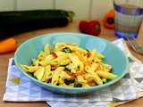 Penne au poulet, légumes et sauce curry-coco