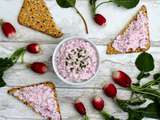 Tartinade au chèvre et radis roses