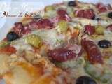 Pizza reine au merguez en video