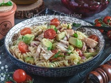 Salade de pates au poulet et avocat