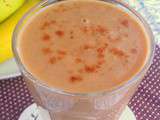 Smoothie banane et jus d’ananas