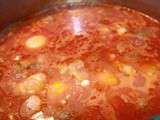 Tajine de boulettes de boeuf Keftas aux oeufs