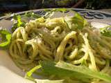 Spaghetti au pesto de roquette