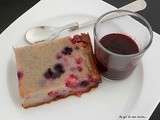 Gâteau de semoule caramel & fruits rouges