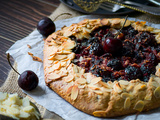 Tarte aux cerises rustique aux amandes