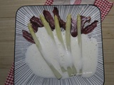 Asperges des sables des Landes au magret de canard fumé et espuma de parmesan