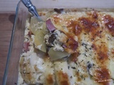 Gratin de pommes de terre, jambon et champignons et Cantal