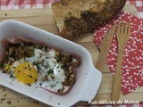 Oeuf cocotte au jambon, pommes de terre et champignons persillés