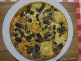 Quiche sans pâte au blanc de poulet, chèvre et champignons