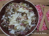 Salade d'endives aux lardons, noix et copeaux de parmesan