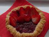 Tartelettes à la compote de fraises et fraises