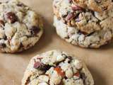 Cookies aux amandes, noisettes, chocolat noir et fleur de sel