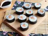 Makis au saumon, concombre et ciboulette