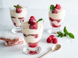 Tiramisu aux framboises et aux biscuits roses de Reims | Recette facile