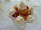 Coupe de fruit et son petit baba chantilly aux zestes de citron