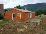 Maison  hors d'eau : tuiles et menuiseries extérieures