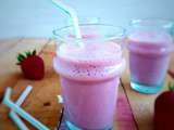 Smoothie lait d'amande, fraises et banane