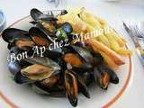 Moules marinières de bouchot de la baie du Mont St Michel aux herbes aromatiques du jardin