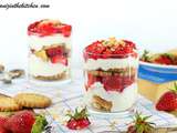 Verrine Légère & Rapide {Mousse de Fromage Blanc, Fraises et Galettes Bretonnes}