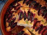 Focaccia sucrée aux prunes rouges et thym citron