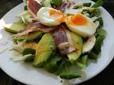 Salade avocat, magret séché § oeuf mollet