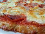 Tarte façon pizza sur un lit de pommes de terre râpées - sans gluten