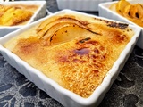 Crème caramélisée aux poires, façon crème brûlée