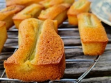 Financiers à la rhubarbe sans gluten