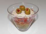 Verrine de tapenade d'avocat, tomates cerise et rillettes de thon