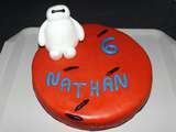 Gâteau en pâte à sucre Baymax pour Nathan