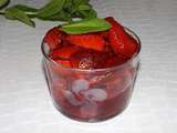 Salade de fraises, menthe et verveine