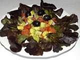 Salade express avocat et tomates