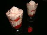 Verrines de fraises et de meringues