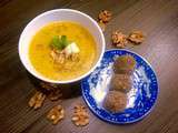 Soupe de courges au bleu d'Auvergne, à la menthe et aux noix. Cromesquis au bleu d'Auvergne