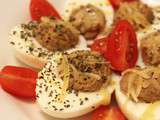 Oeufs durs farcis aux sardines et tomates