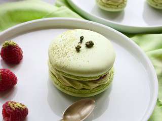 Macarons thé Matcha-framboise