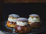 Semlor : les brioches suédoises garnies de pâte d'amande et de crème fouettée