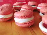 Macarons aux biscuits de Reims, chantilly et framboises