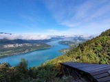 Randonnée au départ du Col de la Forclaz avec une vue magnifique sur le lac d'Annecy et départs de parapentes... (Haute Savoie, Lac d'Annecy)