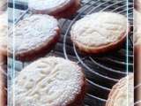 Biscuits de Noêl à l'épice badiane fourré à la confiture d'abricot